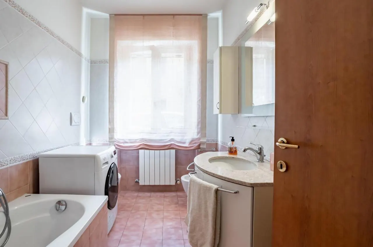 Sesto Di Moriano-Cozy Apt With Garden&Parking! Lucca İtalya
